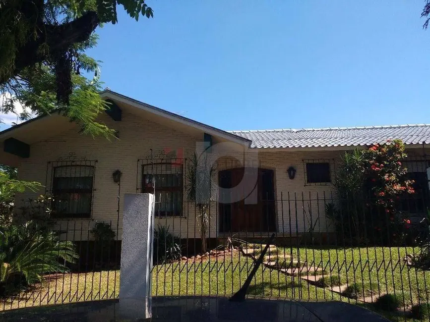 Foto 2 de Casa com 5 quartos à venda, 750m2 em São José, Sao Leopoldo - RS