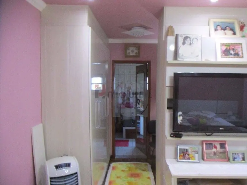 Casa com 4 quartos à venda, 720m2 em Centro, Portao - RS - imagem 6 Foto 6 de Casa com 4 quartos à venda, 720m2 em Centro, Portao - RS