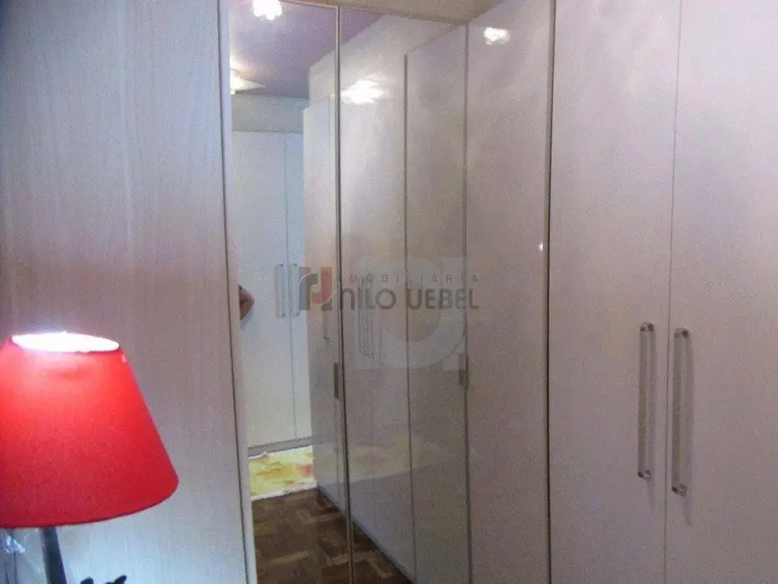 Casa com 4 quartos à venda, 720m2 em Centro, Portao - RS - imagem 7 Foto 7 de Casa com 4 quartos à venda, 720m2 em Centro, Portao - RS