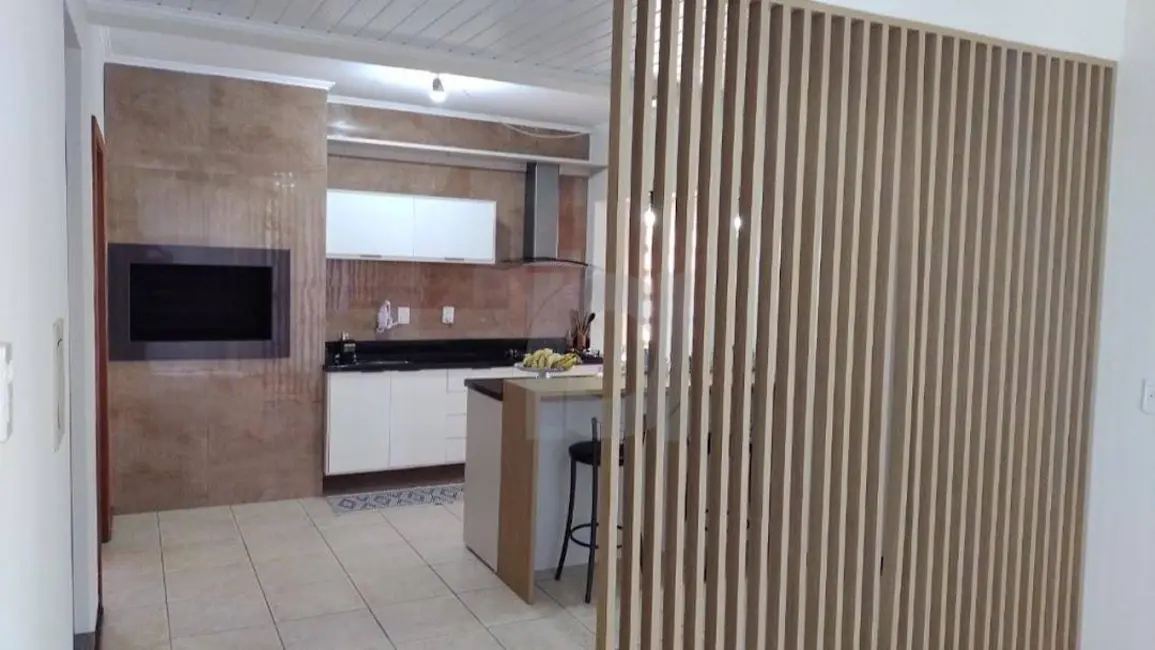 Foto 2 de Casa com 3 quartos à venda, 585m2 em Lomba Grande, Novo Hamburgo - RS