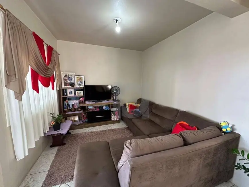 Casa com 3 quartos à venda, 372m2 em Portao - RS - imagem 4 Foto 4 de Casa com 3 quartos à venda, 372m2 em Portao - RS