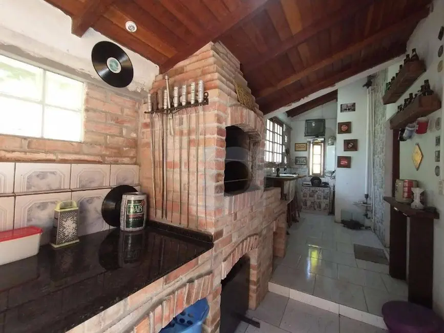 Casa com 3 quartos à venda, 360m2 em Centro, Portao - RS - imagem 5 Foto 5 de Casa com 3 quartos à venda, 360m2 em Centro, Portao - RS