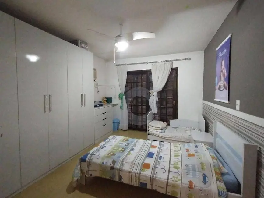 Casa com 3 quartos à venda, 360m2 em Centro, Portao - RS - imagem 8 Foto 8 de Casa com 3 quartos à venda, 360m2 em Centro, Portao - RS