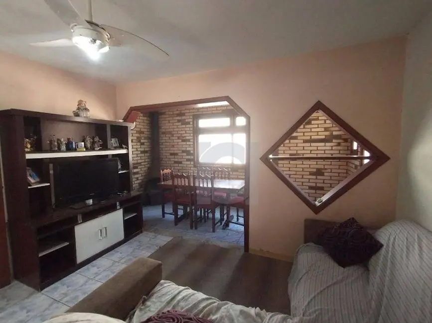 Casa com 3 quartos à venda, 360m2 em Centro, Portao - RS - imagem 7 Foto 7 de Casa com 3 quartos à venda, 360m2 em Centro, Portao - RS