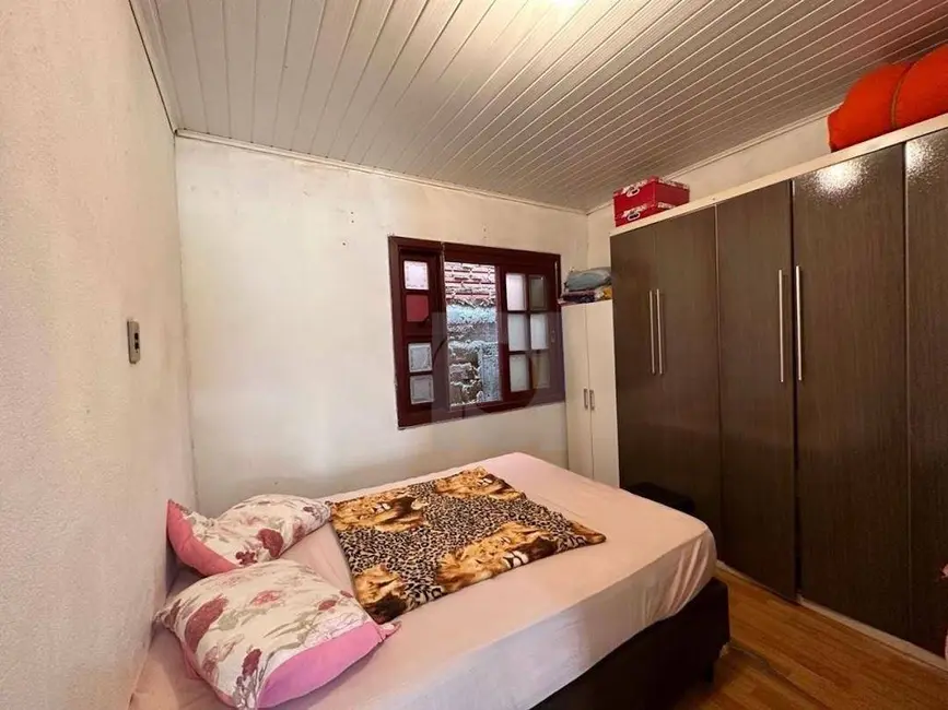 Casa com 2 quartos à venda, 150m2 em Portao - RS - imagem 8 Foto 8 de Casa com 2 quartos à venda, 150m2 em Portao - RS