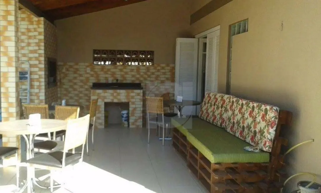 Foto 2 de Casa com 3 quartos à venda, 400m2 em Portao - RS