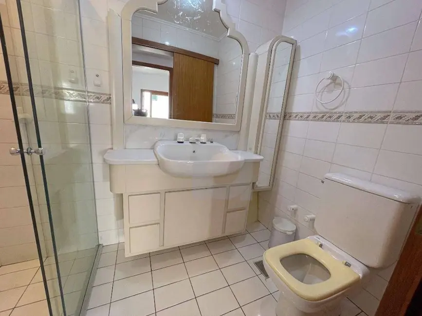 Apartamento com 3 quartos à venda, 207m2 em Centro, Sao Leopoldo - RS - imagem 8 Foto 8 de Apartamento com 3 quartos à venda, 207m2 em Centro, Sao Leopoldo - RS