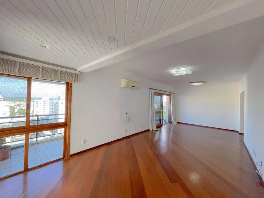 Apartamento com 3 quartos à venda, 207m2 em Centro, Sao Leopoldo - RS - imagem 3 Foto 3 de Apartamento com 3 quartos à venda, 207m2 em Centro, Sao Leopoldo - RS