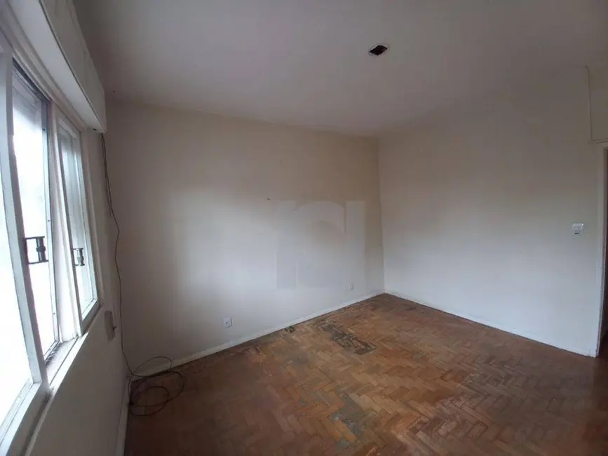 Casa com 3 quartos à venda, 232m2 em Centro, Sao Leopoldo - RS - imagem 8 Foto 8 de Casa com 3 quartos à venda, 232m2 em Centro, Sao Leopoldo - RS