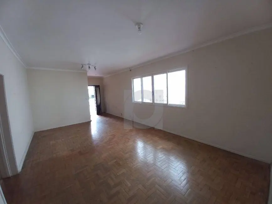 Casa com 3 quartos à venda, 232m2 em Centro, Sao Leopoldo - RS - imagem 3 Foto 3 de Casa com 3 quartos à venda, 232m2 em Centro, Sao Leopoldo - RS