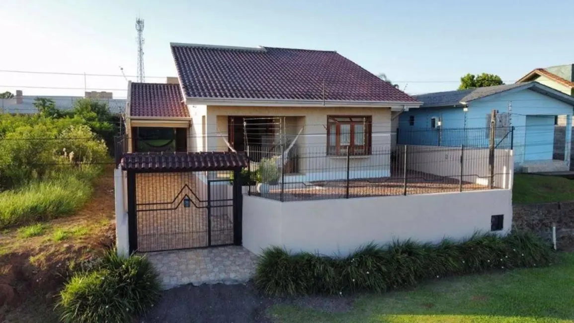 Casa com 3 quartos à venda, 457m2 em Portao - RS - imagem 1 Foto 1 de Casa com 3 quartos à venda, 457m2 em Portao - RS