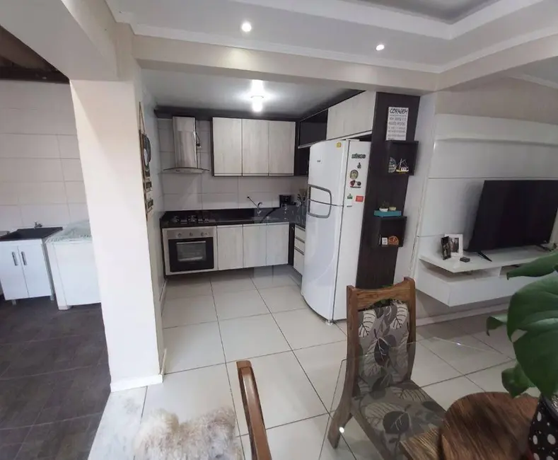 Casa com 3 quartos à venda, 342m2 em Centro, Sao Leopoldo - RS - imagem 9 Foto 9 de Casa com 3 quartos à venda, 342m2 em Centro, Sao Leopoldo - RS