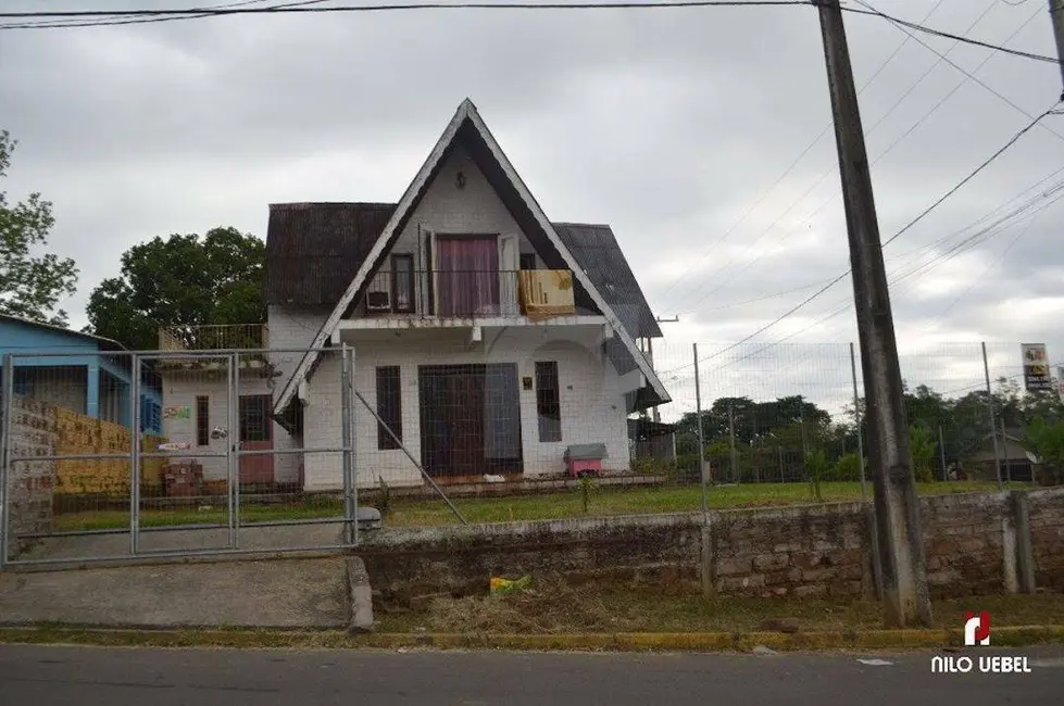 Foto 2 de Casa com 2 quartos à venda, 240m2 em Portao - RS