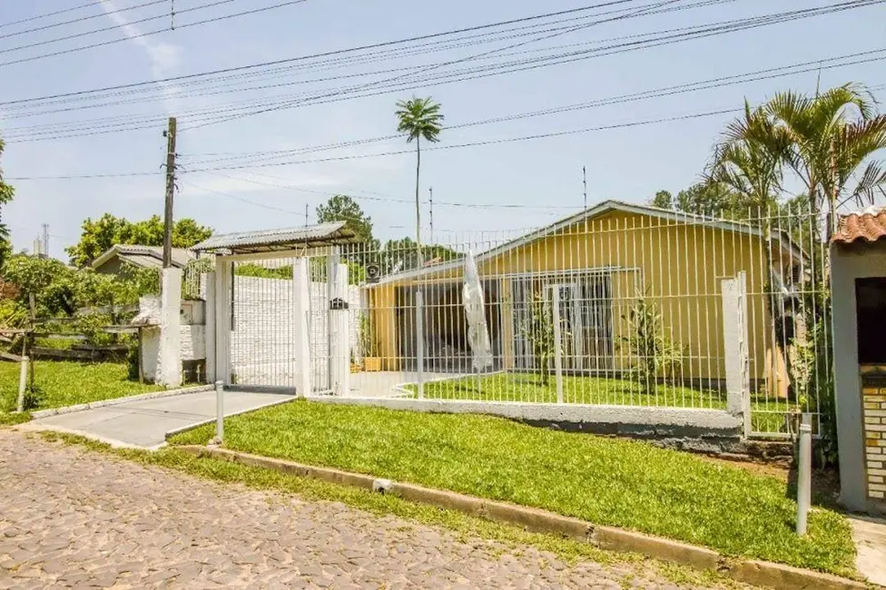 Foto 1 de Casa com 2 quartos à venda, 313m2 em Feitoria, Sao Leopoldo - RS