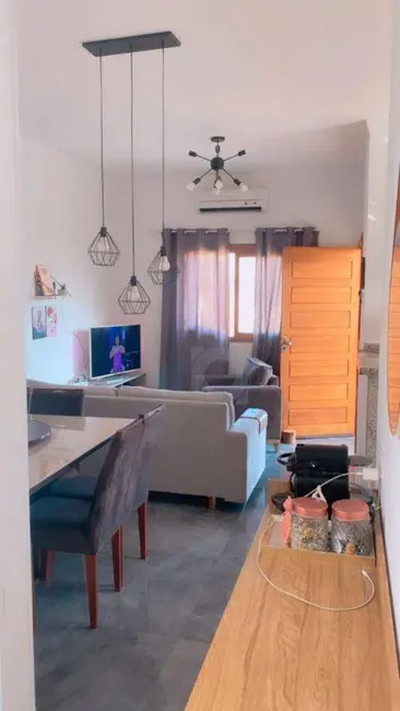 Casa com 3 quartos à venda, 240m2 em Colonial, Sapucaia Do Sul - RS - imagem 4 Foto 4 de Casa com 3 quartos à venda, 240m2 em Colonial, Sapucaia Do Sul - RS