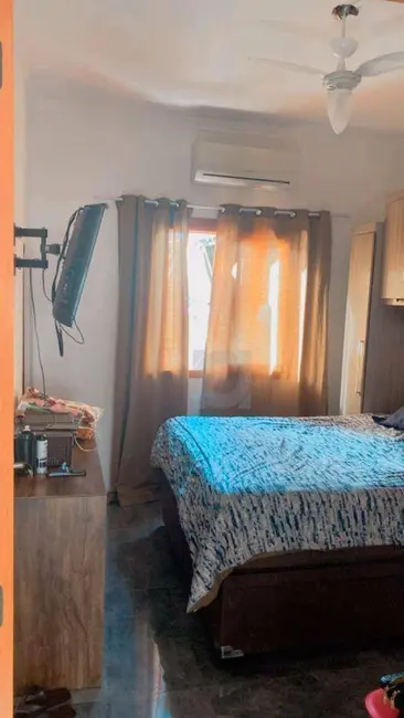 Casa com 3 quartos à venda, 240m2 em Colonial, Sapucaia Do Sul - RS - imagem 8 Foto 8 de Casa com 3 quartos à venda, 240m2 em Colonial, Sapucaia Do Sul - RS