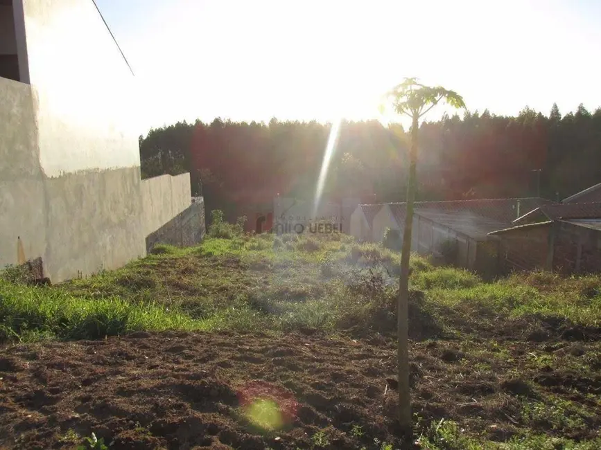 Foto 1 de Terreno / Lote à venda, 360m2 em Portao - RS
