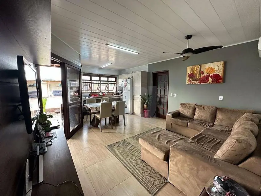 Casa com 3 quartos à venda, 360m2 em Portao - RS - imagem 5 Foto 5 de Casa com 3 quartos à venda, 360m2 em Portao - RS