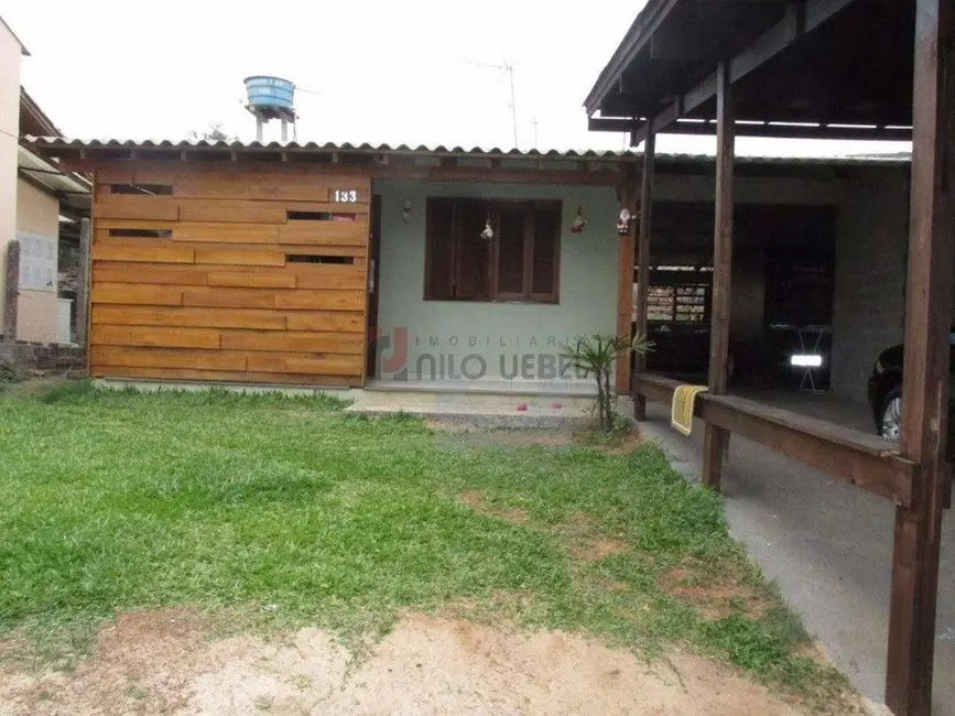 Foto 2 de Casa com 2 quartos à venda, 360m2 em Portao - RS