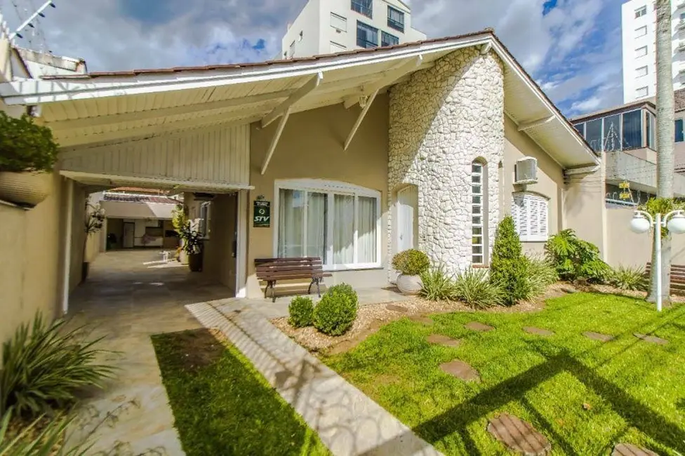 Foto 1 de Casa com 3 quartos à venda, 364m2 em Centro, Sao Leopoldo - RS