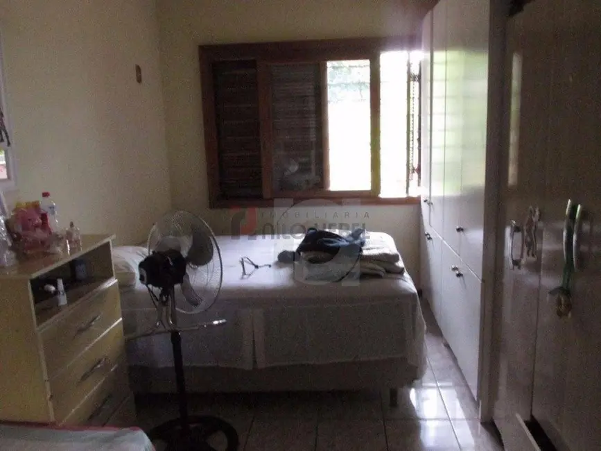 Casa com 2 quartos à venda, 150m2 em Portao - RS - imagem 6 Foto 6 de Casa com 2 quartos à venda, 150m2 em Portao - RS