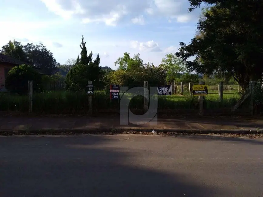 Foto 1 de Terreno / Lote à venda, 472m2 em Portao - RS