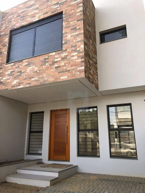 Foto 2 de Casa com 3 quartos à venda, 142m2 em Padre Reus, Sao Leopoldo - RS