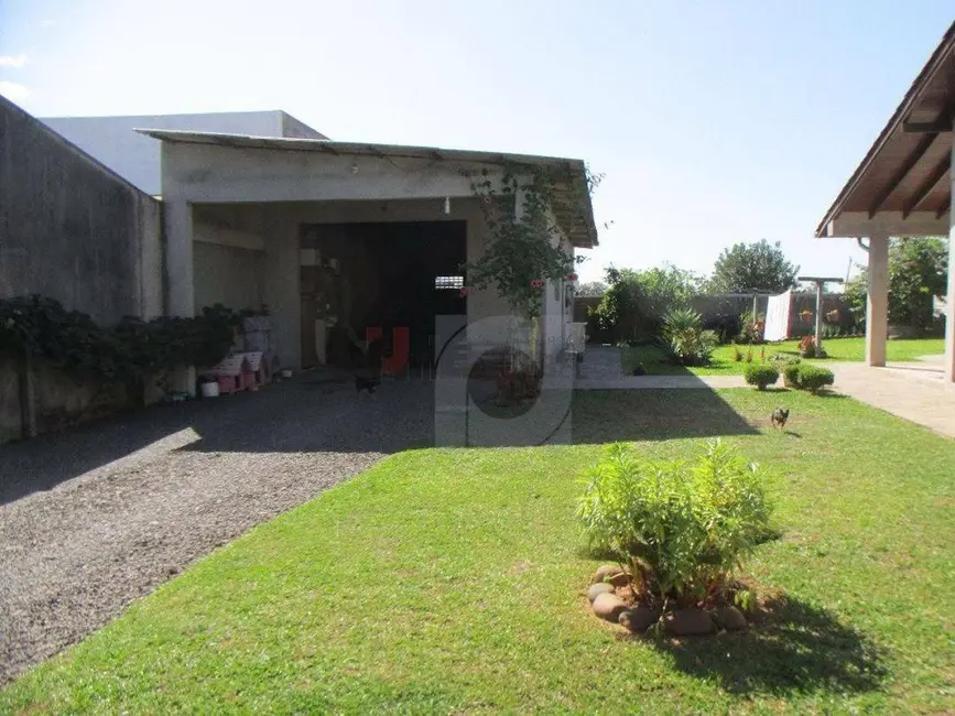 Casa com 3 quartos à venda, 80m2 em Centro, Portao - RS - imagem 6 Foto 6 de Casa com 3 quartos à venda, 80m2 em Centro, Portao - RS