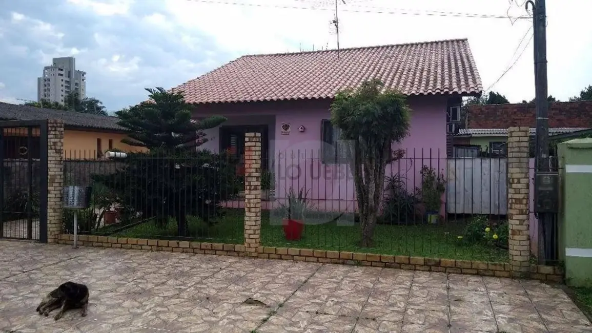 Foto 1 de Casa com 3 quartos à venda, 138m2 em Centro, Portao - RS