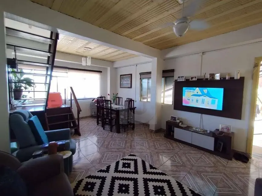 Casa com 2 quartos à venda, 400m2 em Portao - RS - imagem 5 Foto 5 de Casa com 2 quartos à venda, 400m2 em Portao - RS