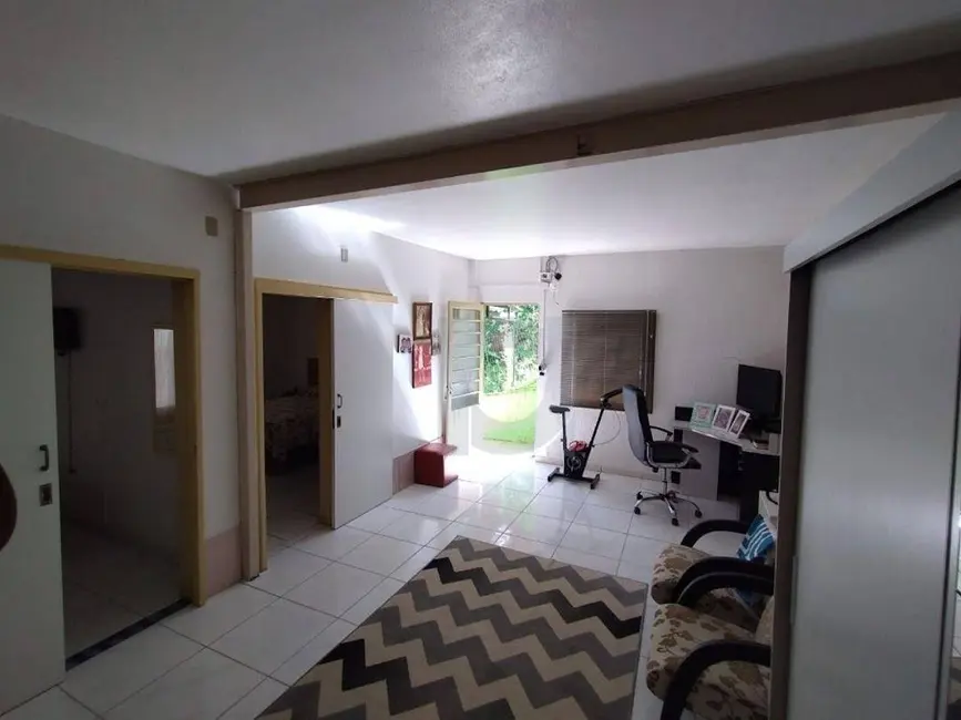 Casa com 2 quartos à venda, 400m2 em Portao - RS - imagem 4 Foto 4 de Casa com 2 quartos à venda, 400m2 em Portao - RS