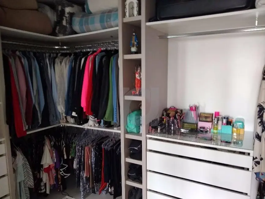 Apartamento com 3 quartos à venda, 169m2 em Centro, Novo Hamburgo - RS - imagem 9 Foto 9 de Apartamento com 3 quartos à venda, 169m2 em Centro, Novo Hamburgo - RS