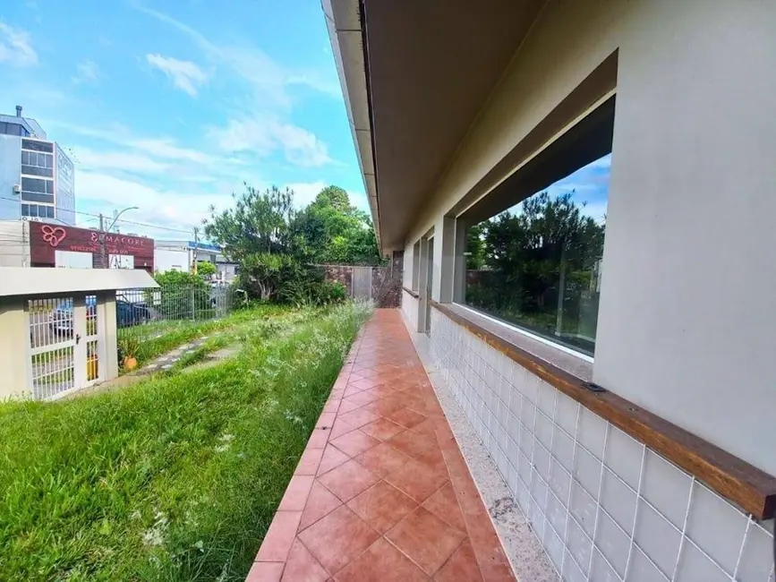 Casa com 4 quartos à venda, 800m2 em Centro, Sao Leopoldo - RS - imagem 3 Foto 3 de Casa com 4 quartos à venda, 800m2 em Centro, Sao Leopoldo - RS