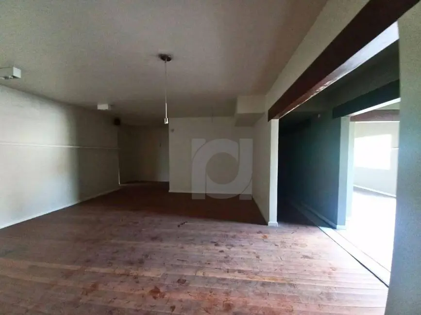 Casa com 4 quartos à venda, 800m2 em Centro, Sao Leopoldo - RS - imagem 8 Foto 8 de Casa com 4 quartos à venda, 800m2 em Centro, Sao Leopoldo - RS