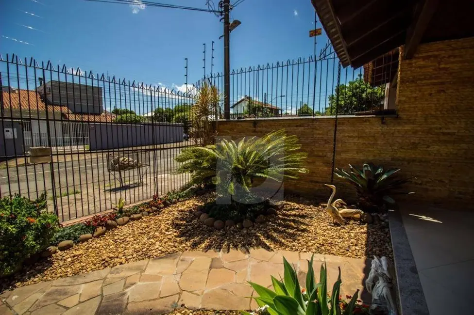 Foto 3 de Casa com 6 quartos à venda, 445m2 em Cristo Rei, Sao Leopoldo - RS