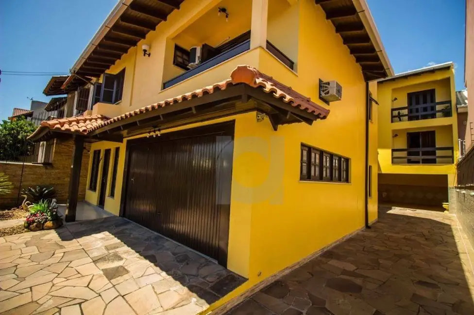 Foto 2 de Casa com 6 quartos à venda, 445m2 em Cristo Rei, Sao Leopoldo - RS
