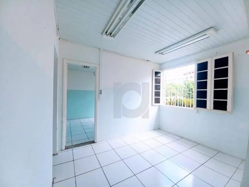 Casa à venda e para alugar, 325m2 em Centro, Sao Leopoldo - RS - imagem 6 Foto 6 de Casa à venda e para alugar, 325m2 em Centro, Sao Leopoldo - RS
