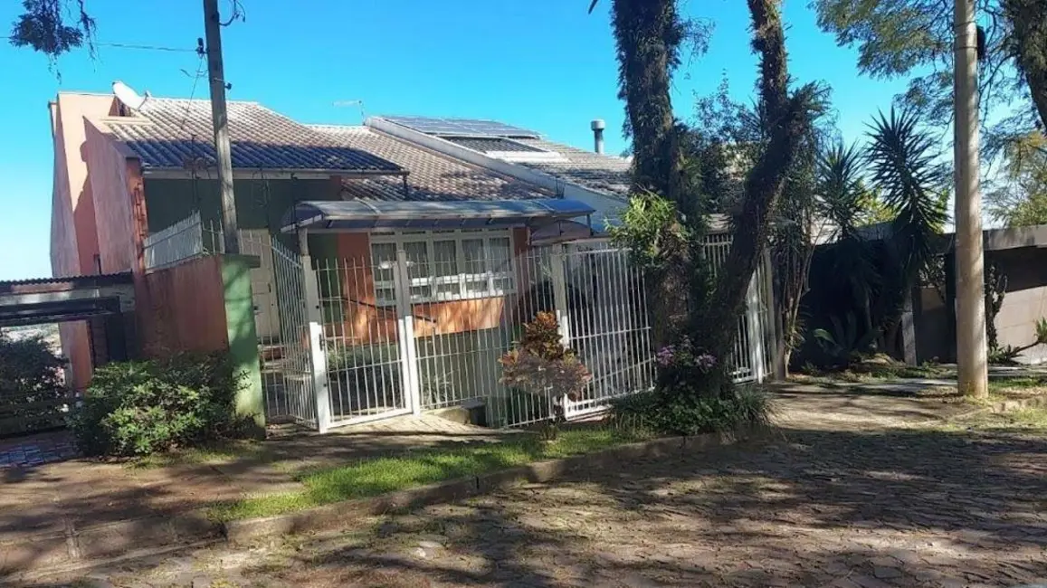 Foto 1 de Casa com 3 quartos à venda, 210m2 em Morro do Espelho, Sao Leopoldo - RS