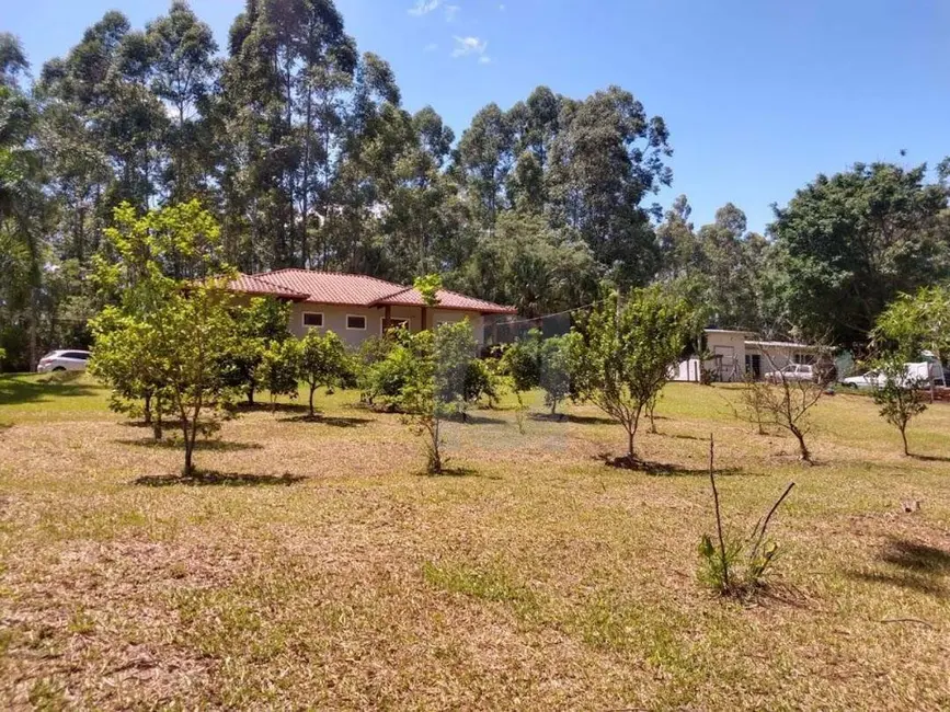 Casa com 3 quartos à venda, 2400m2 em Portao - RS - imagem 6 Foto 6 de Casa com 3 quartos à venda, 2400m2 em Portao - RS