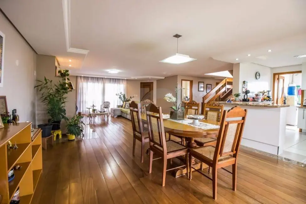 Foto 9 de Casa com 4 quartos à venda, 437m2 em Cristo Rei, Sao Leopoldo - RS