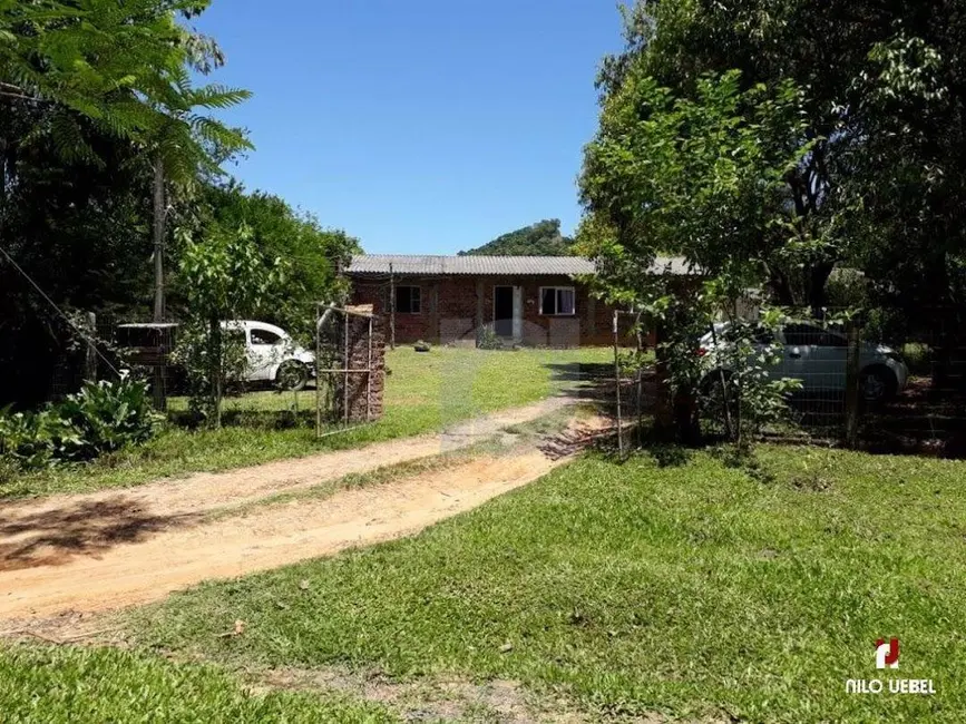 Foto 3 de Chácara com 3 quartos à venda, 200m2 em Capela De Santana - RS