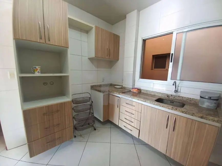 Foto 4 de Apartamento com 3 quartos para alugar, 160m2 em Vicentina, Sao Leopoldo - RS