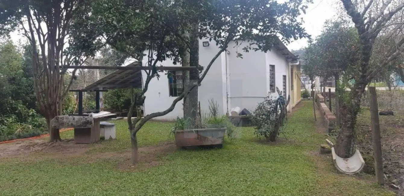 Casa com 2 quartos à venda, 962m2 em Portao - RS - imagem 2 Foto 2 de Casa com 2 quartos à venda, 962m2 em Portao - RS