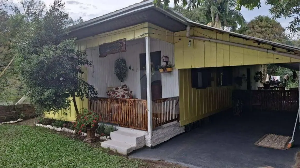 Casa com 2 quartos à venda, 962m2 em Portao - RS - imagem 1 Foto 1 de Casa com 2 quartos à venda, 962m2 em Portao - RS