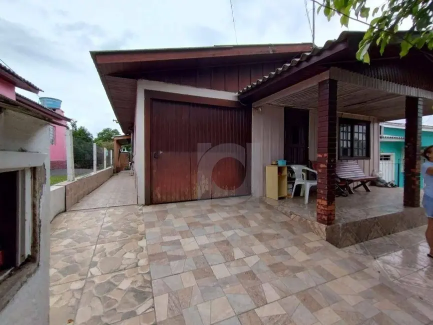 Casa com 3 quartos à venda, 50m2 em Portao - RS - imagem 1 Foto 1 de Casa com 3 quartos à venda, 50m2 em Portao - RS