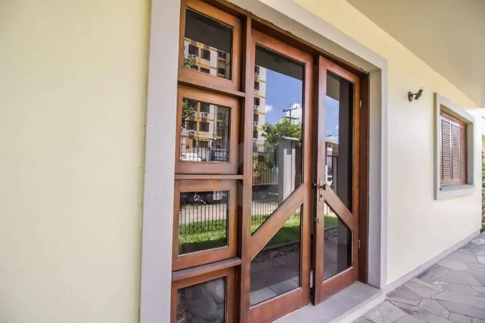 Foto 6 de Casa com 8 quartos à venda, 398m2 em Rio Branco, Sao Leopoldo - RS