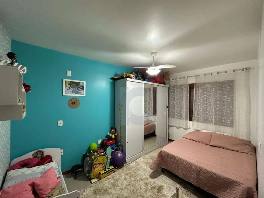 Casa com 3 quartos à venda, 300m2 em Portao - RS - imagem 9 Foto 9 de Casa com 3 quartos à venda, 300m2 em Portao - RS