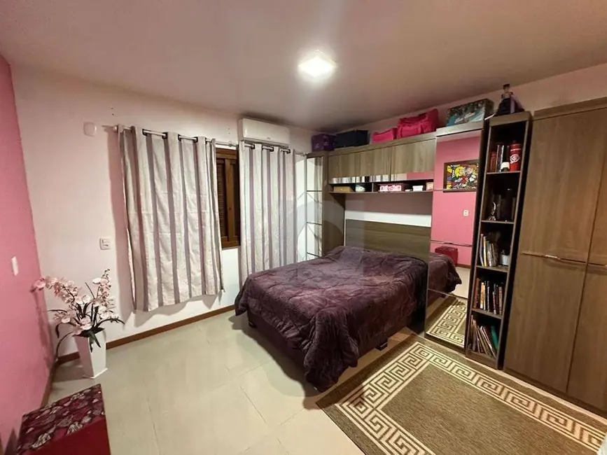 Casa com 3 quartos à venda, 300m2 em Portao - RS - imagem 8 Foto 8 de Casa com 3 quartos à venda, 300m2 em Portao - RS