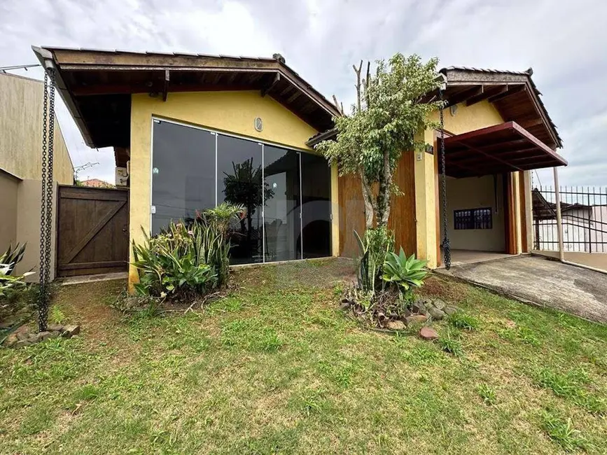 Casa com 2 quartos à venda, 250m2 em Portao - RS - imagem 1 Foto 1 de Casa com 2 quartos à venda, 250m2 em Portao - RS
