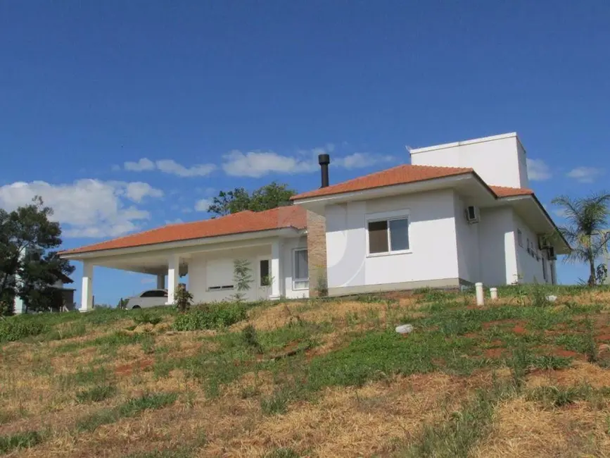Casa com 3 quartos à venda, 253m2 em Portao - RS - imagem 1 Foto 1 de Casa com 3 quartos à venda, 253m2 em Portao - RS